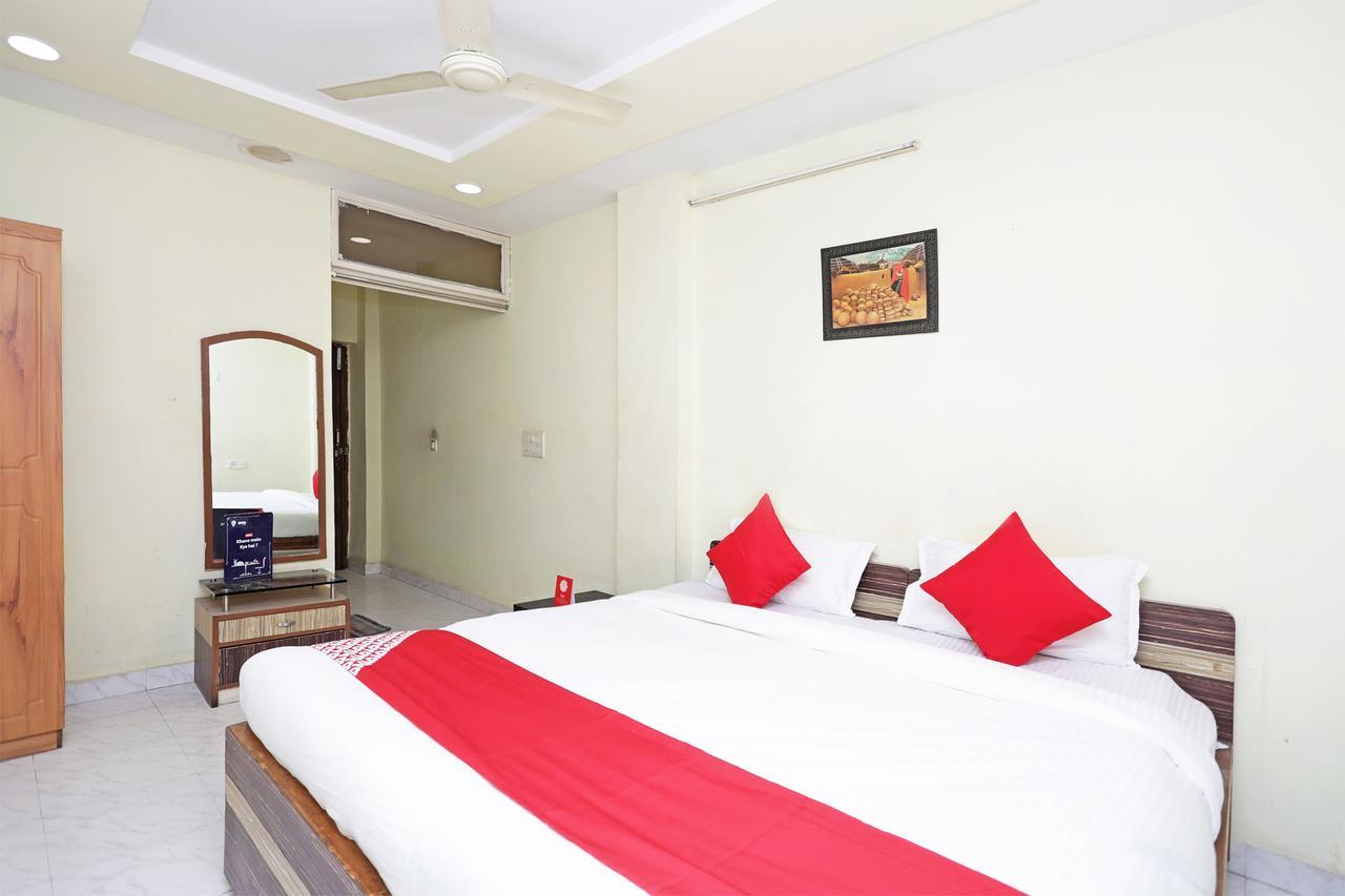 Oyo 12546 Hotel Madhuban Rāipur Exterior foto