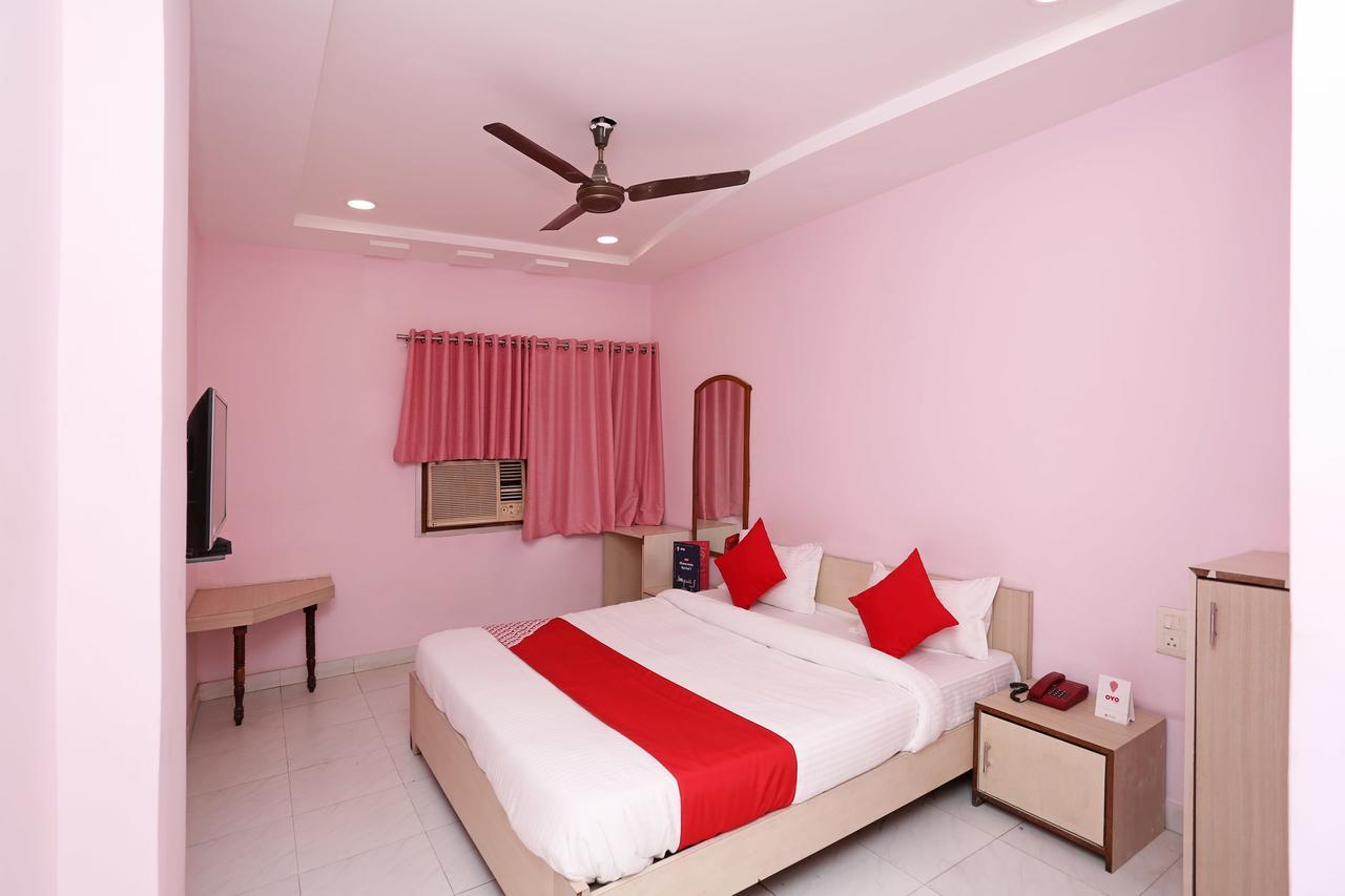 Oyo 12546 Hotel Madhuban Rāipur Exterior foto