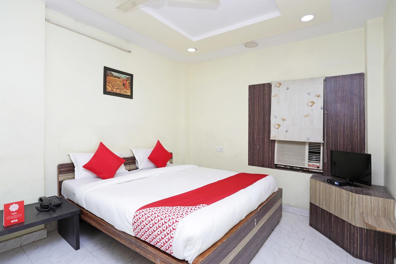 Oyo 12546 Hotel Madhuban Rāipur Exterior foto