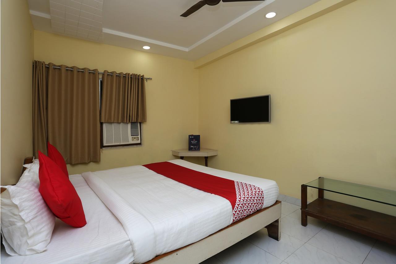 Oyo 12546 Hotel Madhuban Rāipur Exterior foto